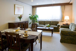 広いリビングなのでご家族で集まっても余裕たっぷり。